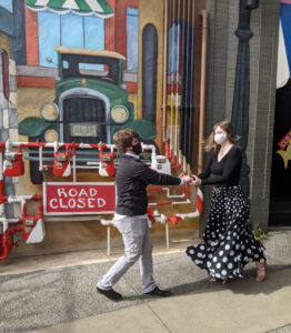 Couple doing a sugar push AKA leaving cat tracks