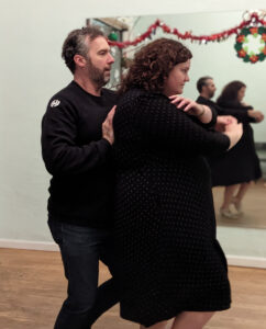 couple practicing a surprise tuck